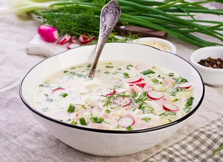 How to Make the Best Homemade Clam Chowder 2024